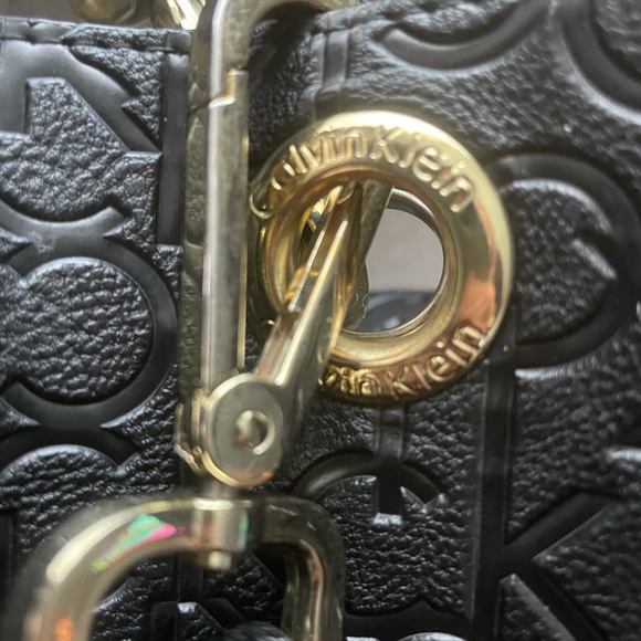 Calvin Klein Logo Embossed Tote Bag - Picture 3 of 9